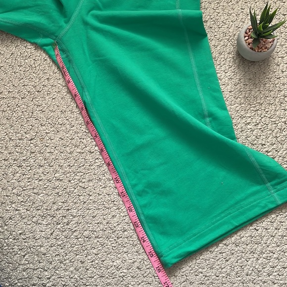 Lululemon Lulu Crops savage green/white 4 - Picture 12 of 12